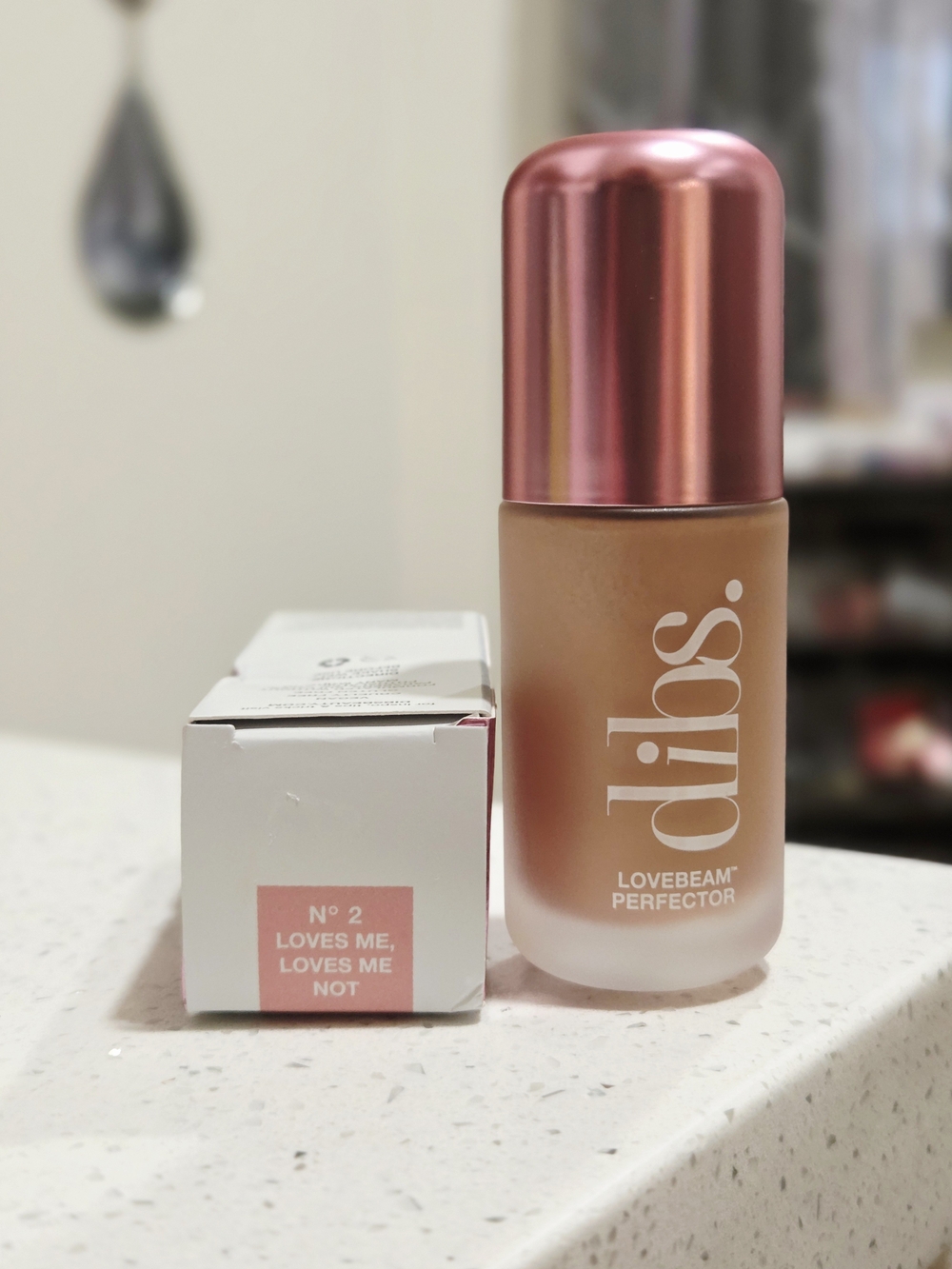DIBS Lovebeam Perfector Blurring & Glowing Skin Perfector — Love Me, Love Me Not - Picture 2 of 2